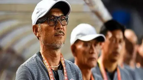 [英超]曼城连胜不止，领跑积分榜